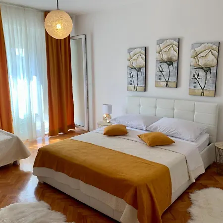 로만 포럼 아파트먼츠 아파트 자다르