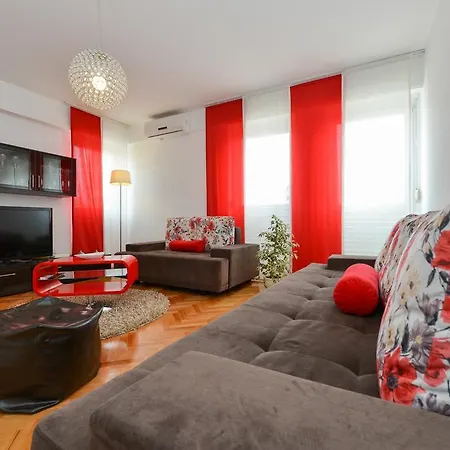 로만 포럼 아파트먼츠 자다르