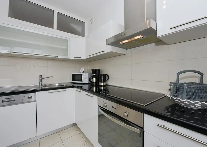 아파트 로만 포럼 아파트먼츠